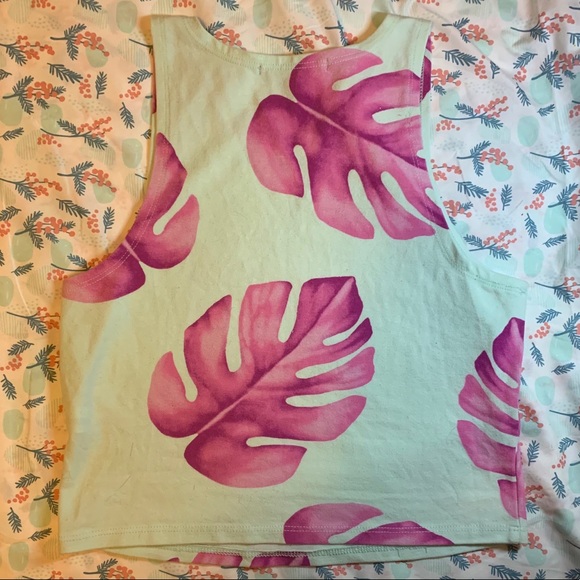 Palm Tree Crop Top - Forever 21 - Picture 2 of 3